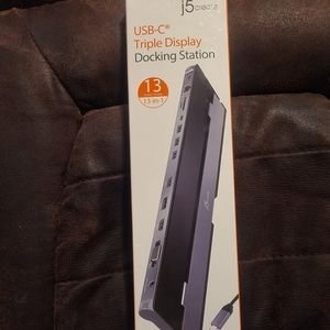 USB- C Triple Docking Station